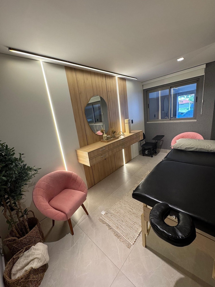 Elegance Residence