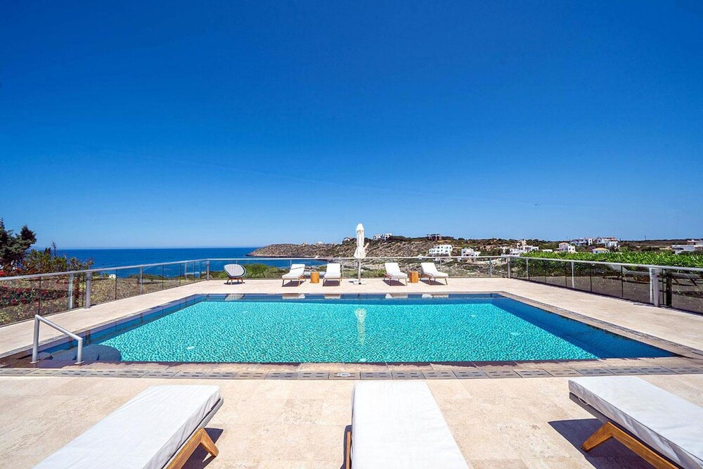 Tersanas Villas