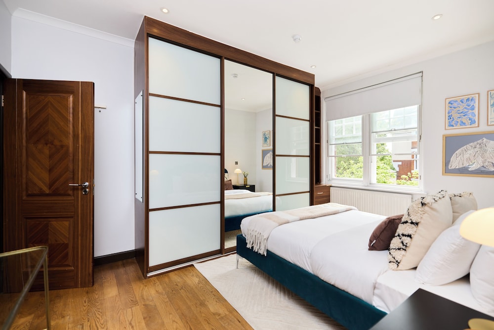 The Hampstead Hideaway