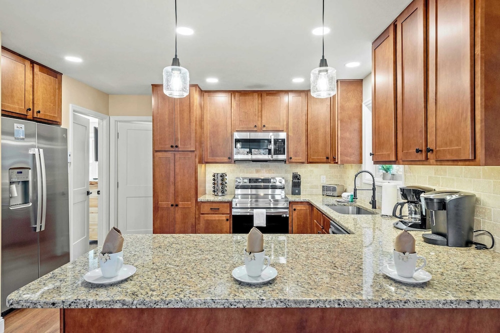 Stephen Way by Avantstay Hot Tub + Game Room Albrightsville