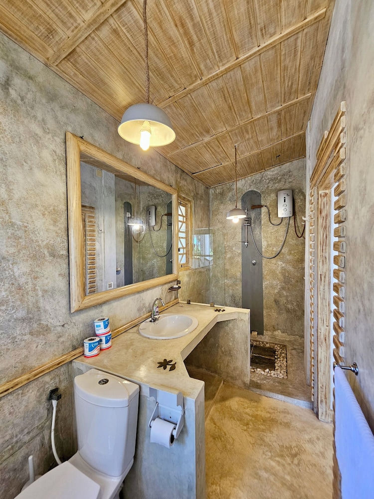 Deep Blue Sea Rental Villa