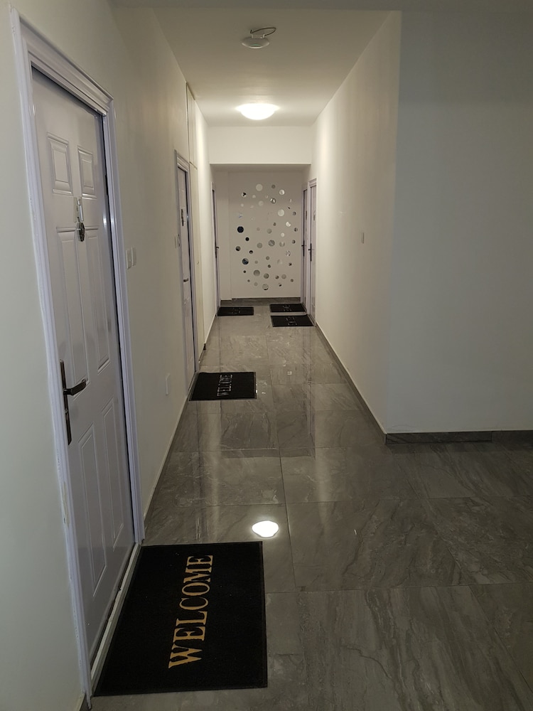 Mylos Court Apartments view 2