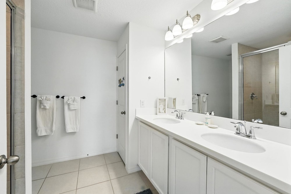 1421ds-the Enclaves At Festival 3 Bedroom Townhouse