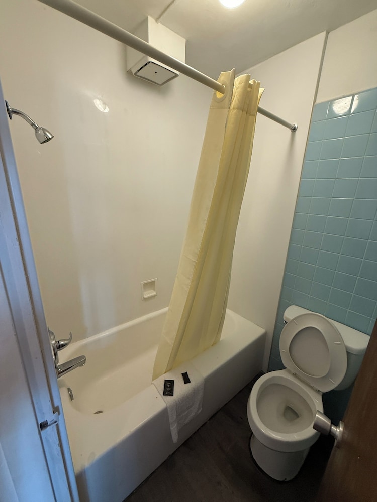 ECONOMY INN
