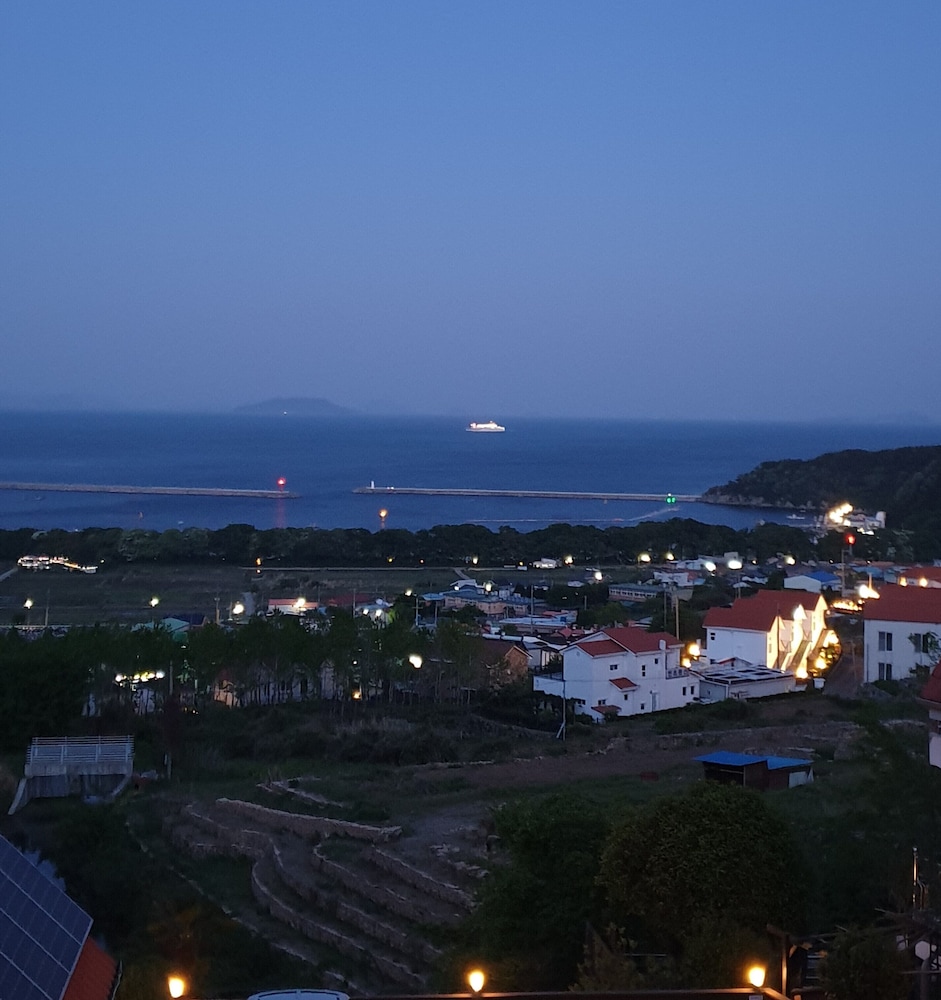 Namhae German Village Hercules