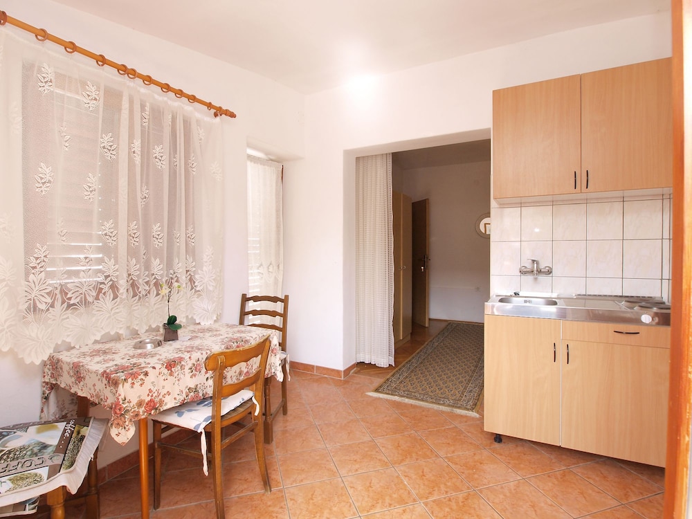 Apartment Ana 1068
