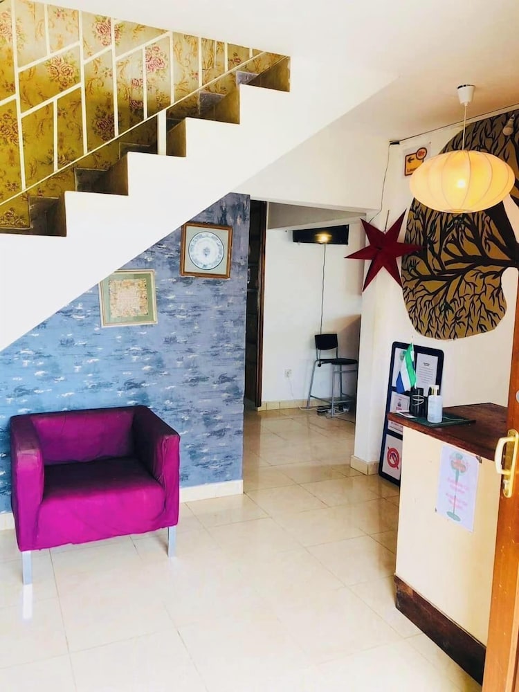 ZUNOX GUEST HOUSE