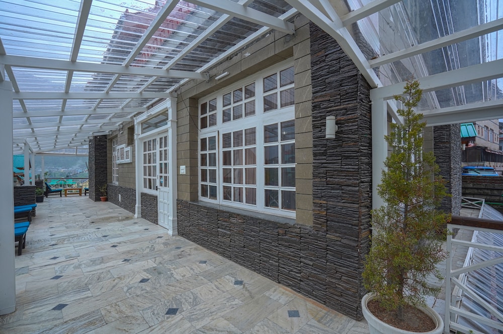Boho Mansion - by Dumnu Homes view 3