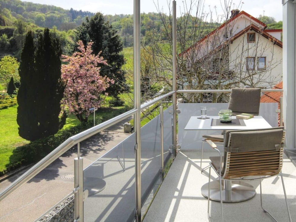 Savoir Vivre Modern Retreat