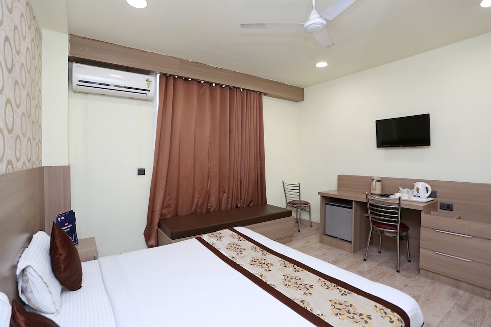 OYO 5663 GS Inn
