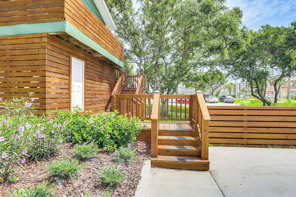 Walk to Ocean: Unit w/ Deck in Fernandina Beach!