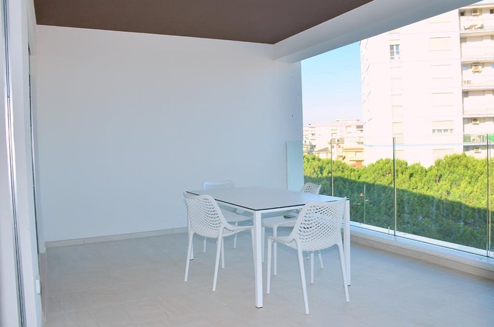 Colourful Suite With Terrace Overlooking the sea
