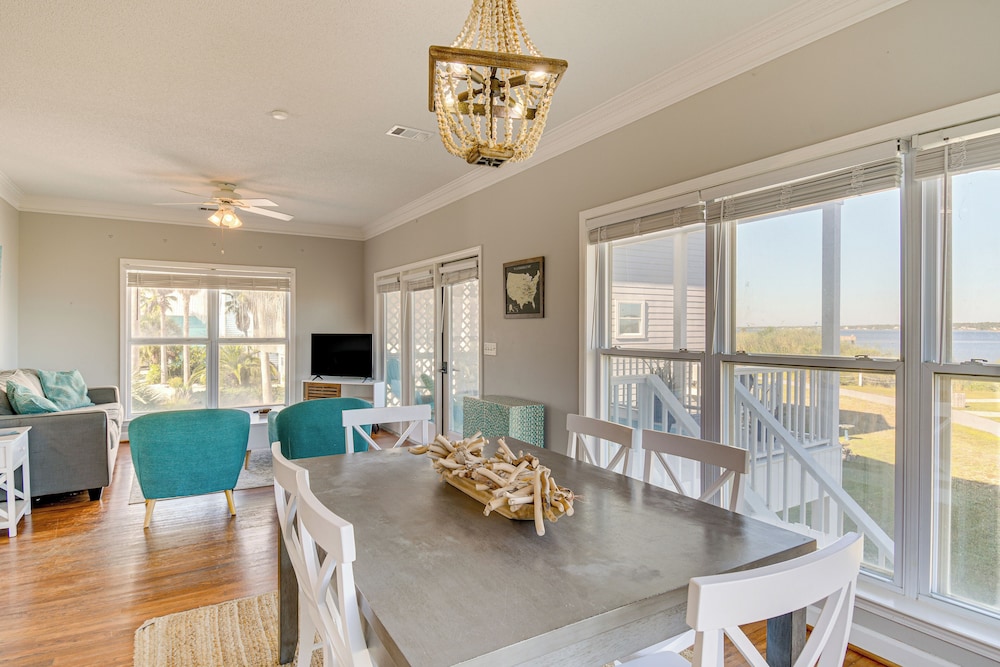 Walk to Beach: Home w/ Pool Access in Gulf Shores!