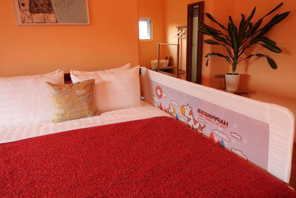 Bonjour Bebe Hostel