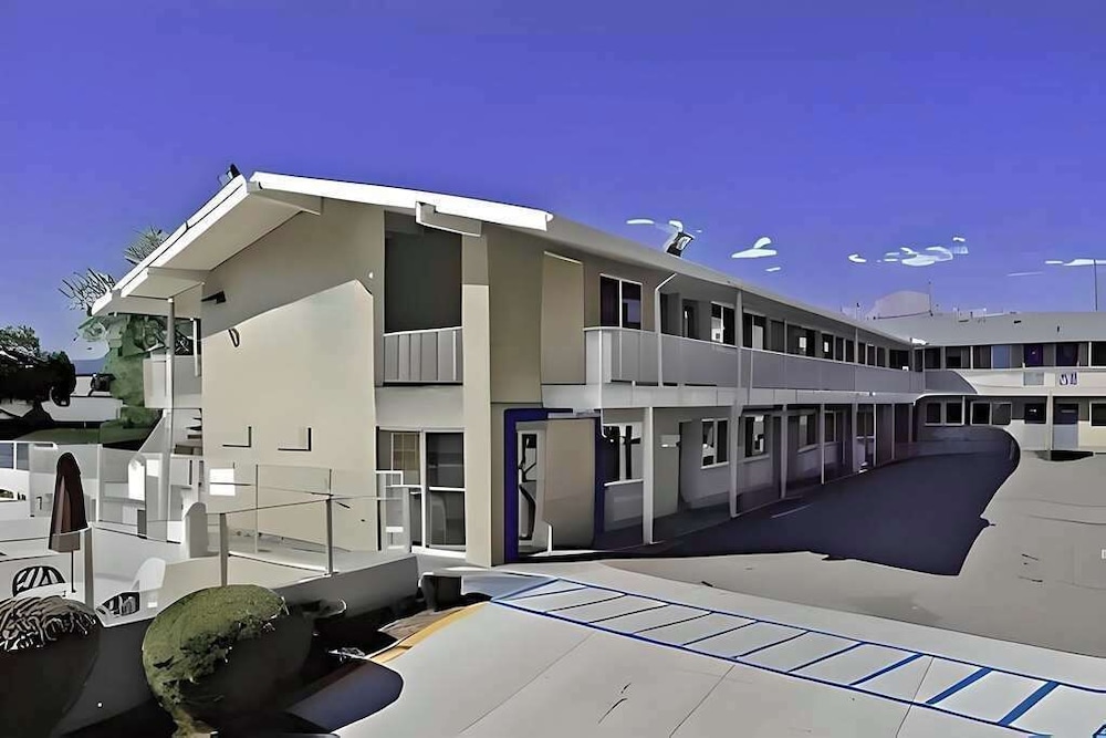Motel 6 – Colorado Springs, CO – South/Metro Area