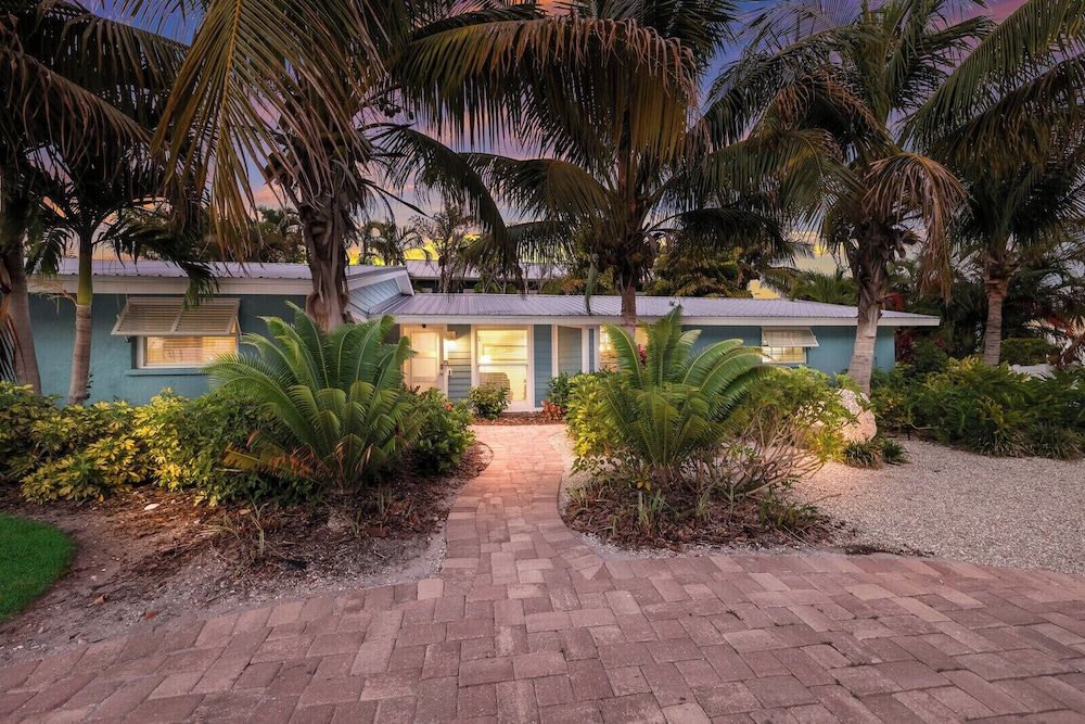 Anna Maria Island Blue Bella Bliss - Private Heated Pool