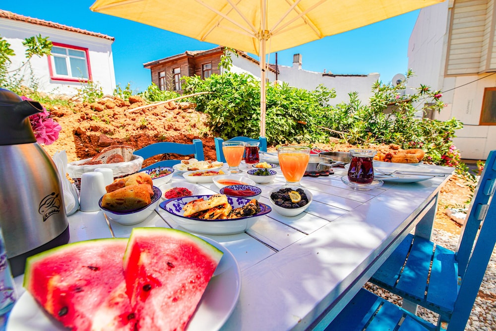 İrinikos Otel - Image 5