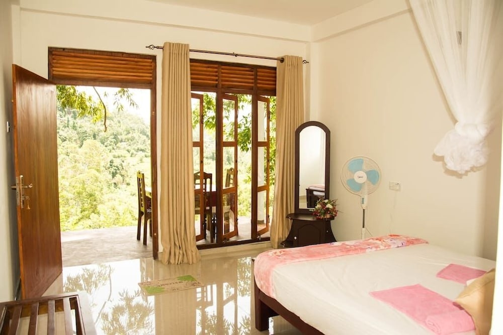 Madhara Home Stay Ella view 4