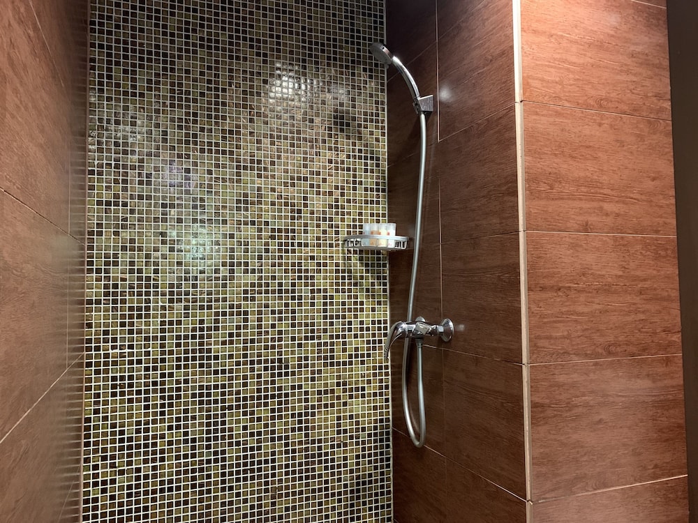 Ramada Grand Tsim Sha Tsui (Former Ramada Hong Kong Grand Tsim Sha Tsui)