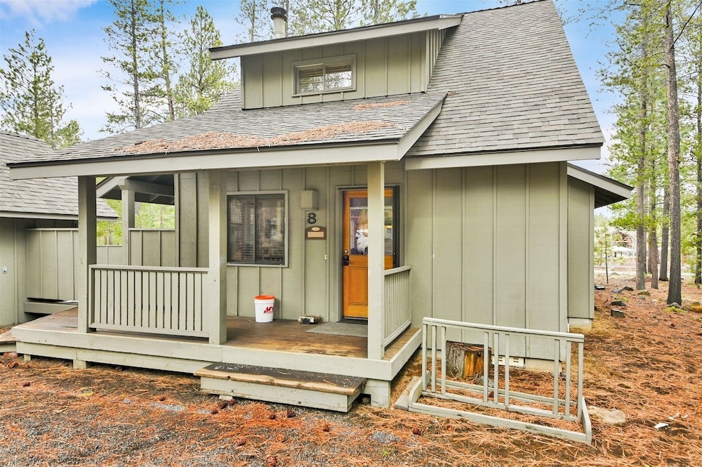 Otter 8 3 Bedroom Home