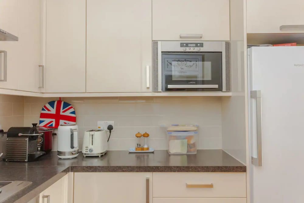 Peaceful 2 Bedroom Apartment in Affluent Fulham