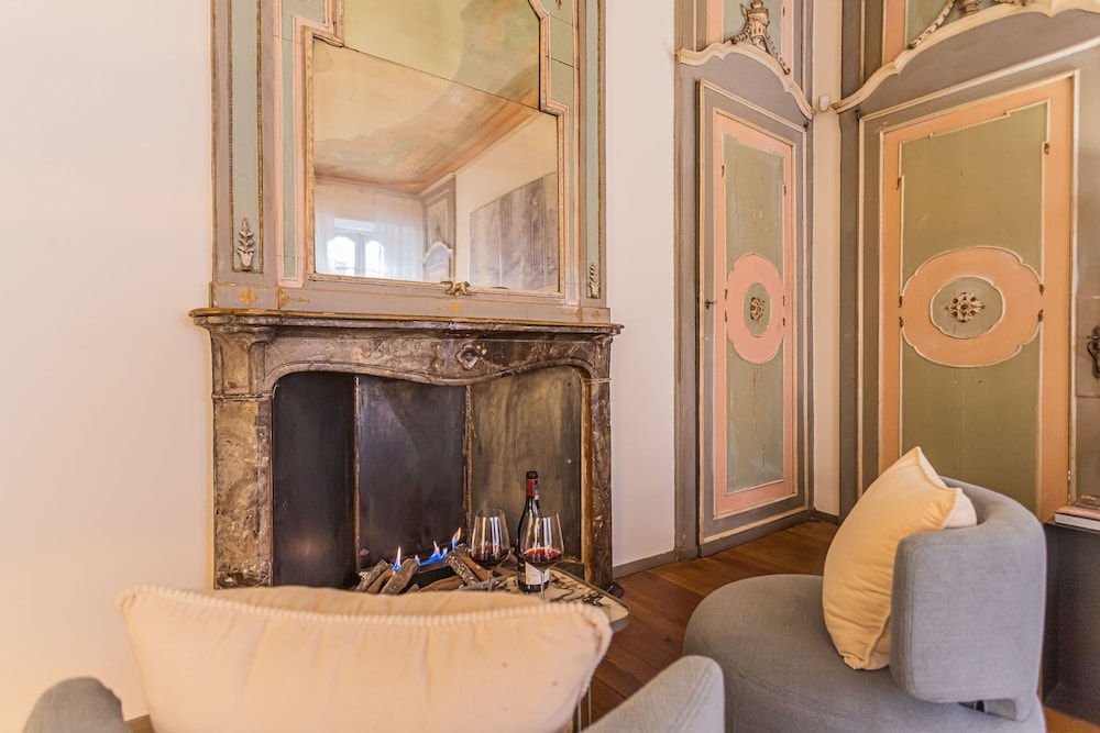 Rovelli 41 in Como With 2 Bedrooms and 3 Bathrooms