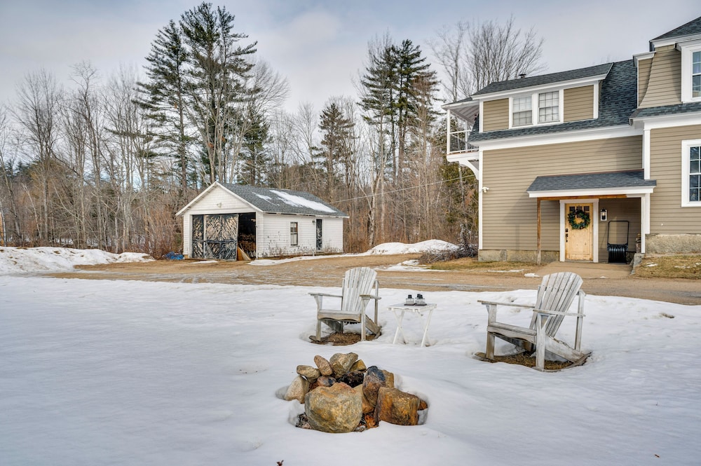 1 Mi to Cranmore Mountain: Charming Conway Apt!