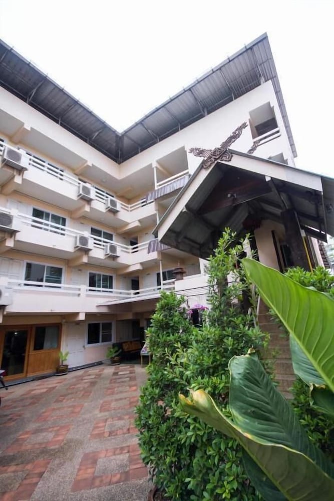 Jang Sripoom House