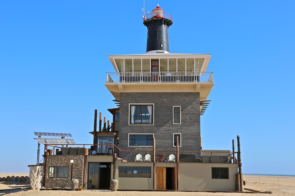 Pelican Point Lodge
