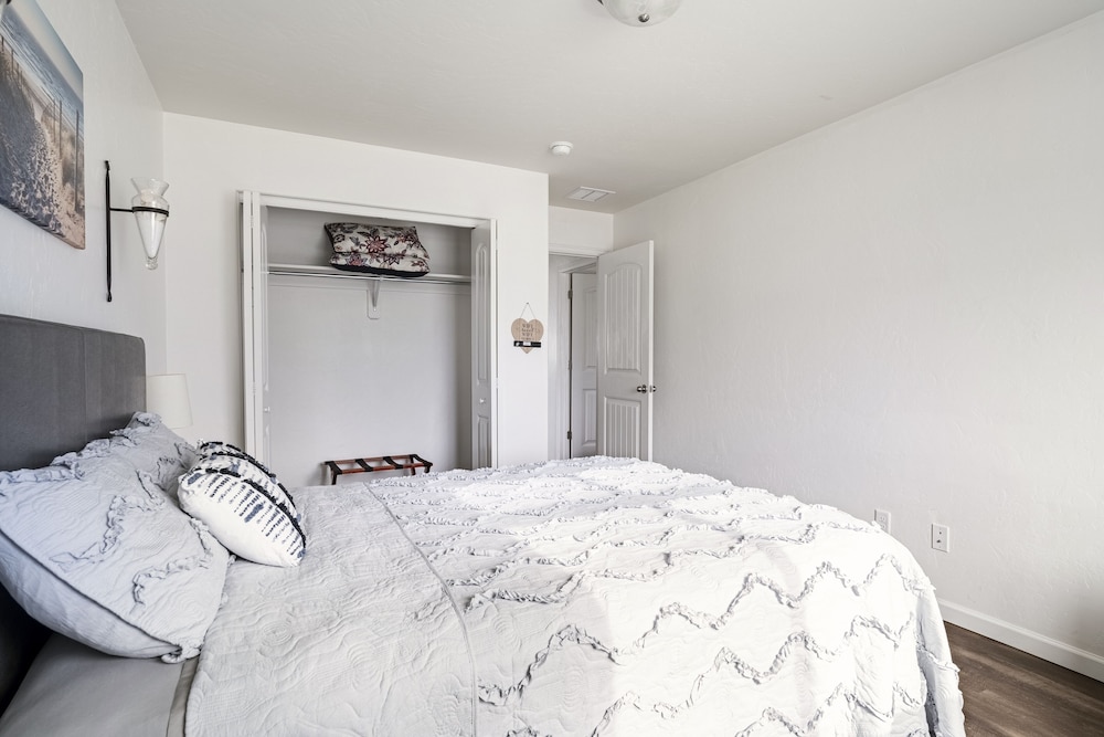 Canyon View Oasis 3 Bedroom Home