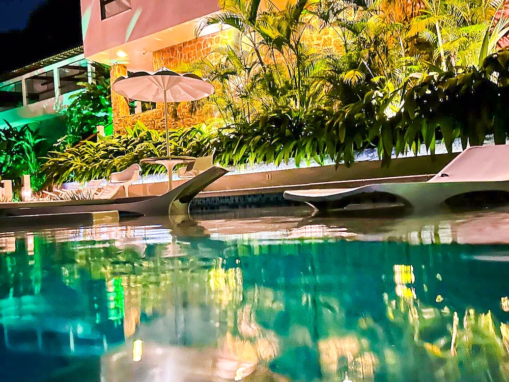 Oasis Beach House