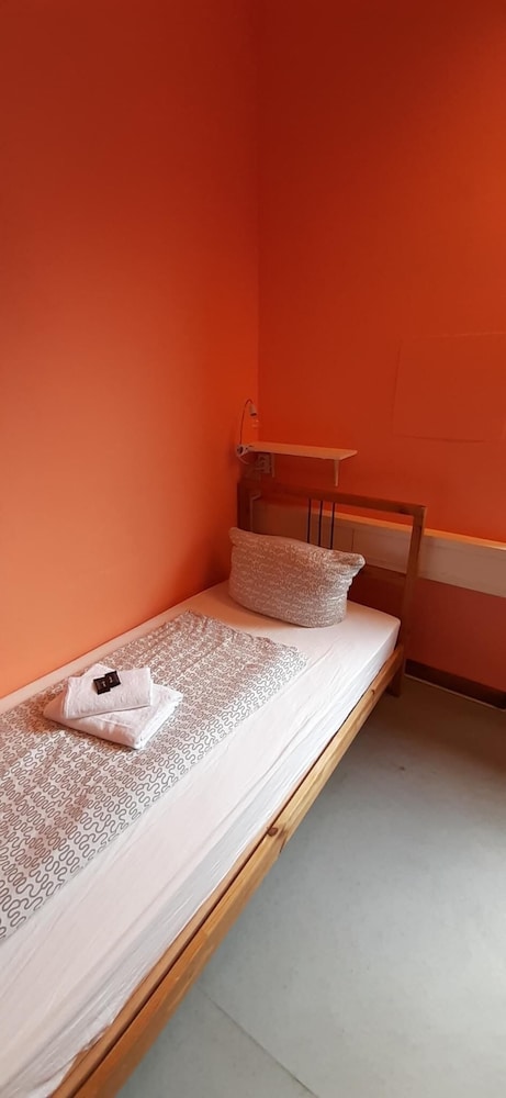 2-Rent Group Hostel Zimmer&Apartments GKP2