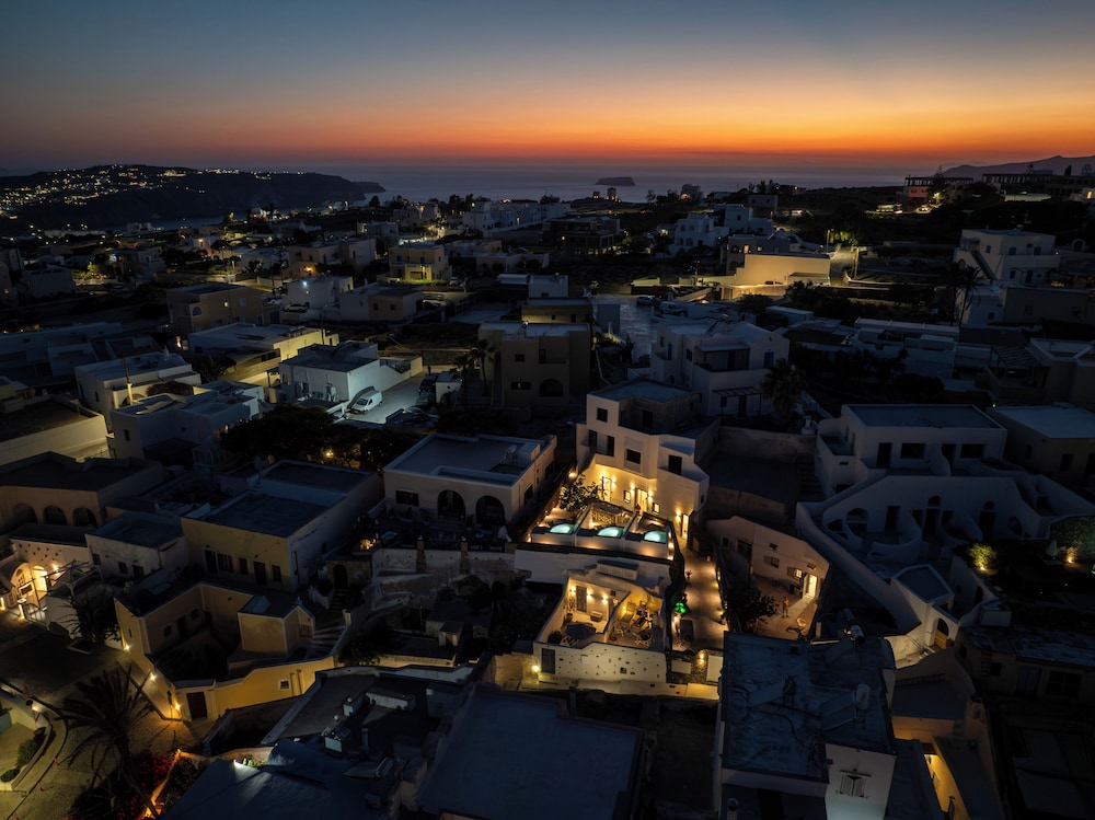 Yiota Collection 4 Suites & 4 Prive Jacuzzi photo 1