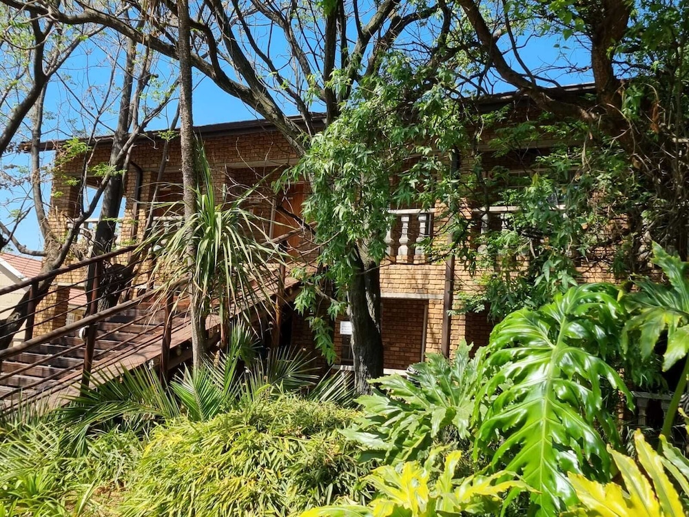 Emerald Guesthouse