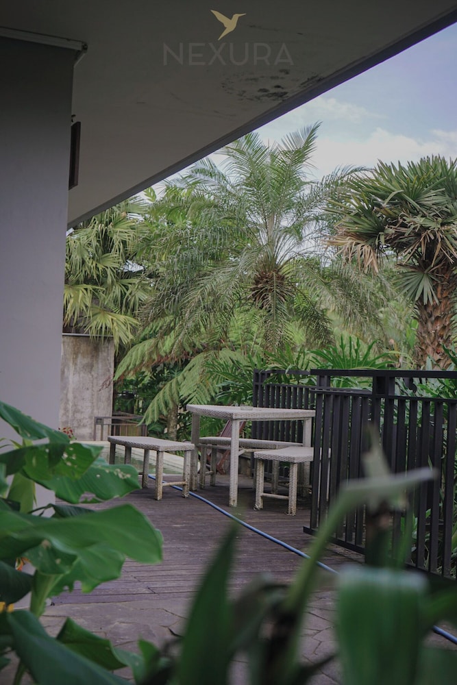 Jambu Klutuk Resort