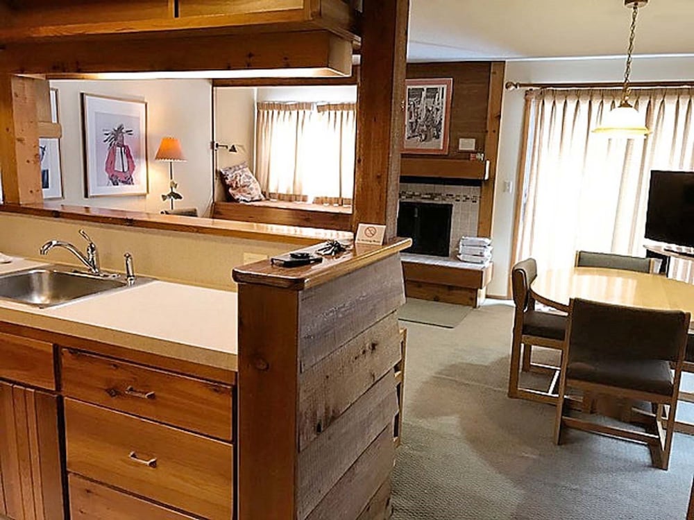 Jackson Hole Vacation Condominiums by VRI Americas view 4