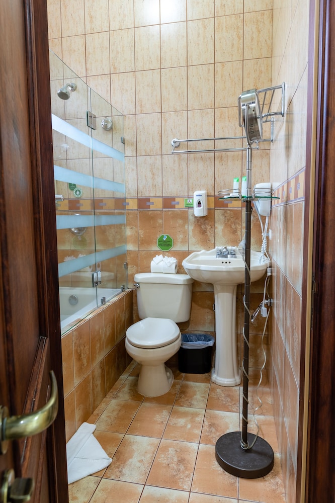 Monteverde Cloud Forest Vacations - Casas del Toro Monteverde - Property Image 9