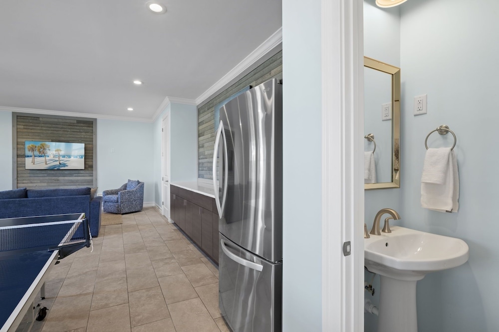 143 Catch And Relax: 5br Home W/ Pool & Spa! 5 Bedroom Home