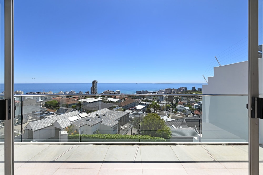 Spacious 3 Bedroom Villa BBQ Pool Ocean View