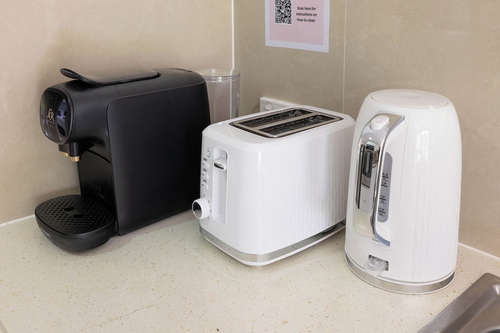Smart Suites Self Check-in Apartments - 73 Bale