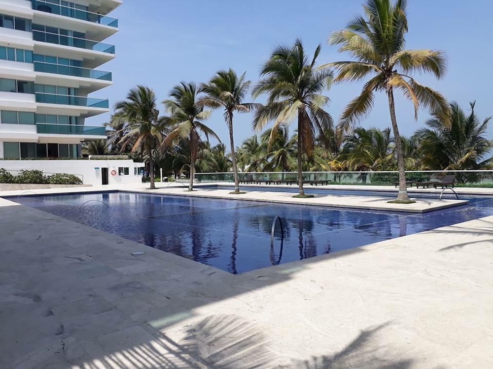 Luxury Entire 2 BR Condo Oceanfront In Cartagena