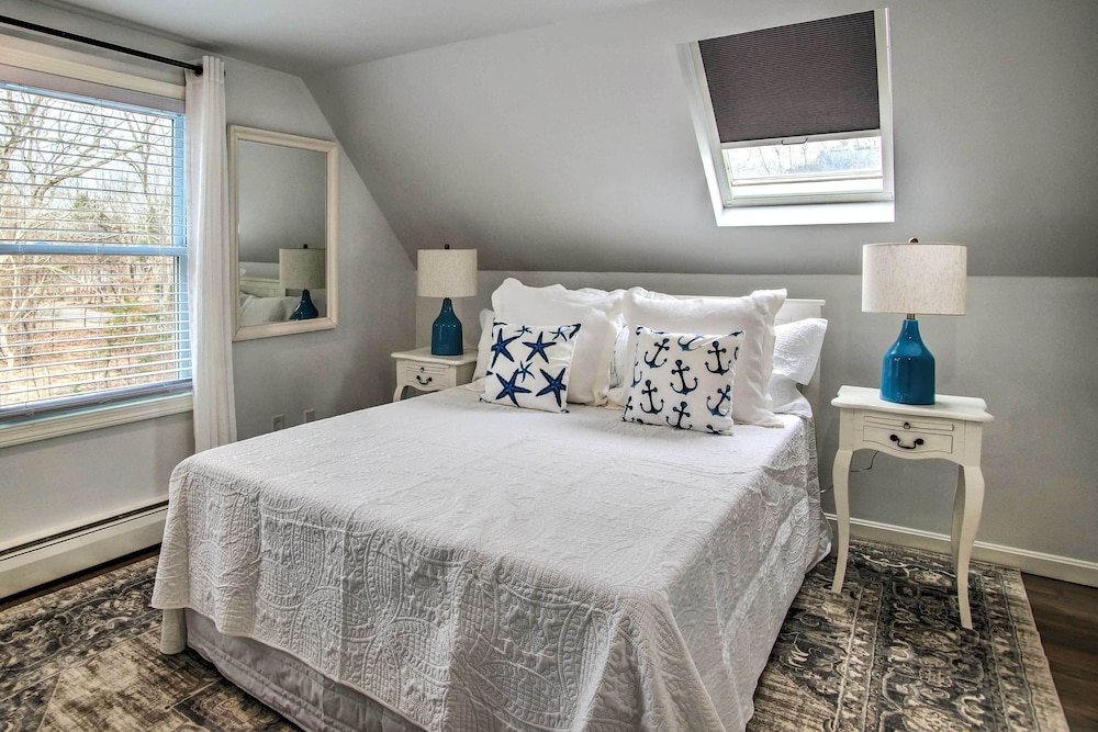 Cozy Edgartown Vacation Rental Near Beach!