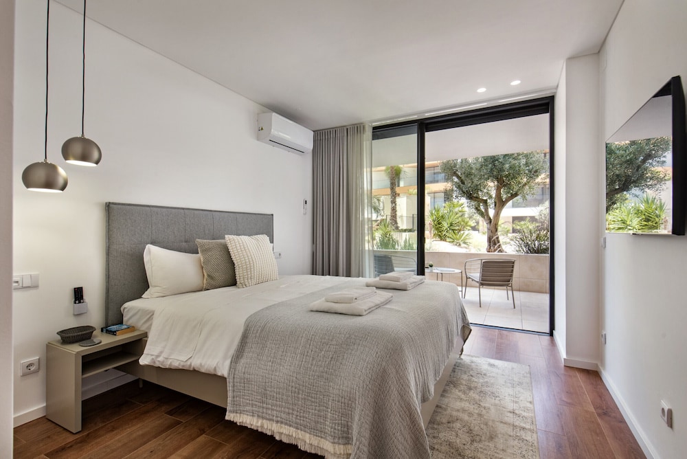 Del Mar Apartment - BT