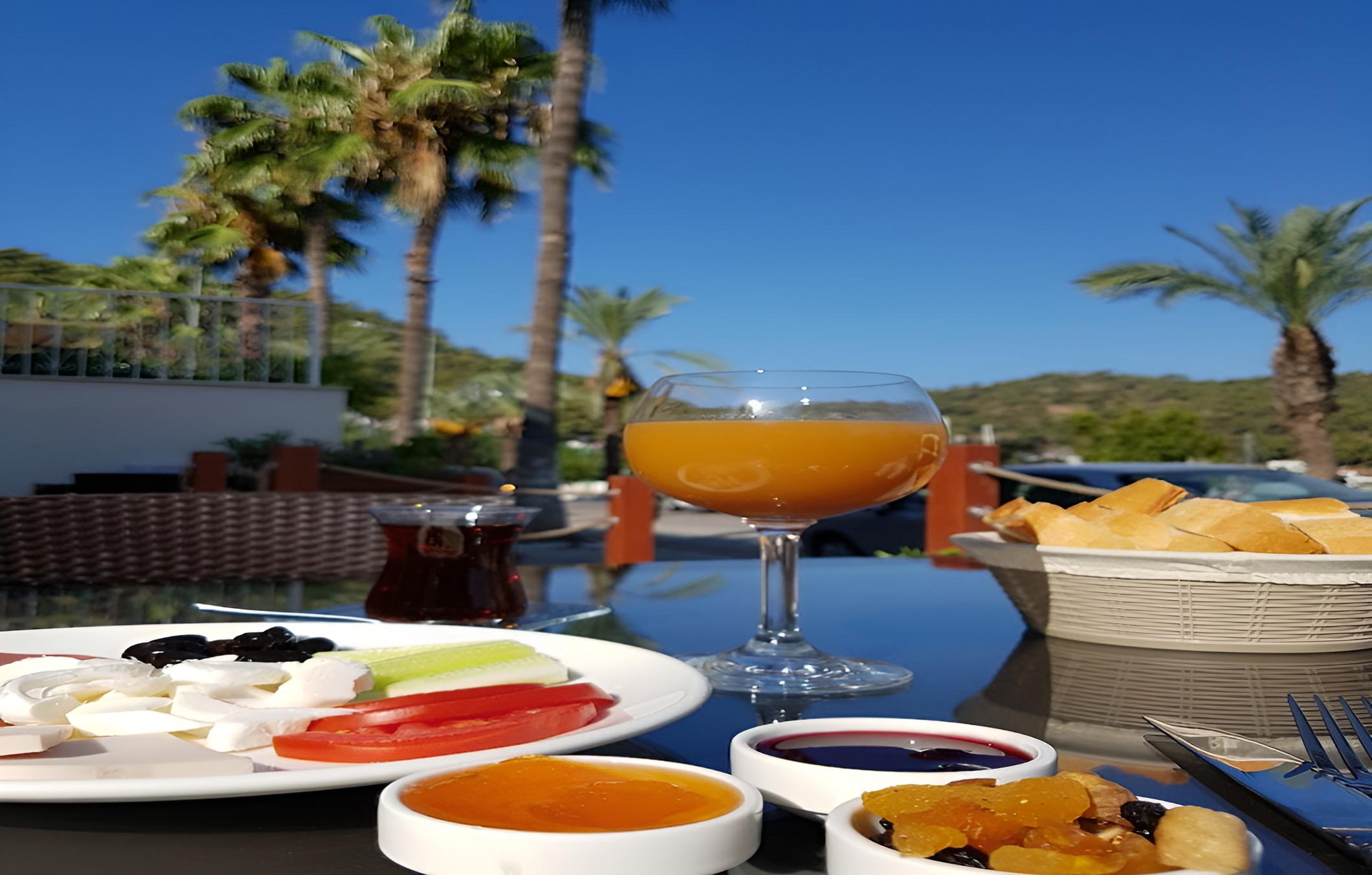 Q&S Cennet Life Hotel