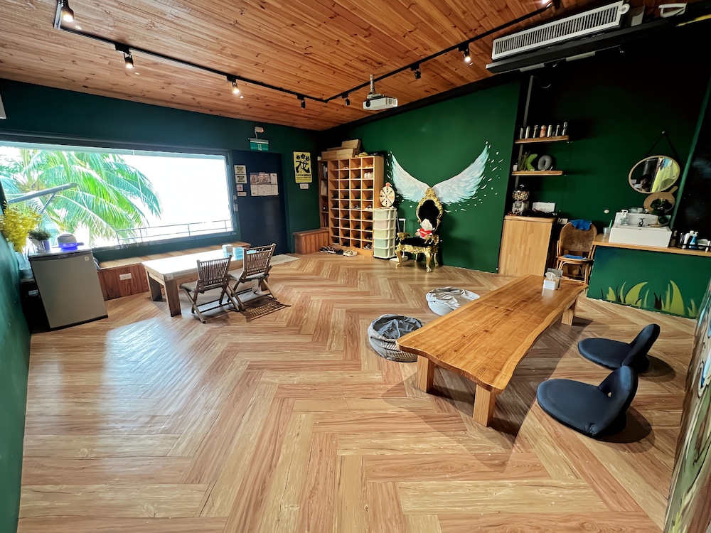 返璞歸真KO hostel 墾丁背包客棧