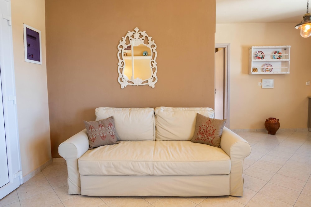 Elaia Villas