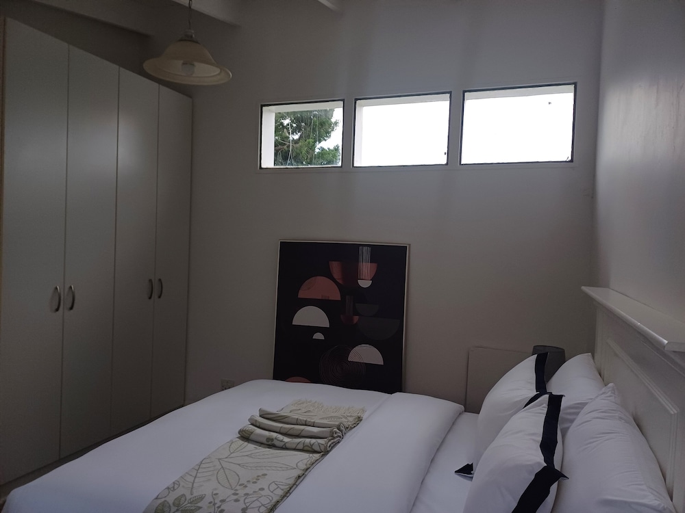 Cosy 2 Bedroom Apartment in a Prominent Area of East London Nahoon