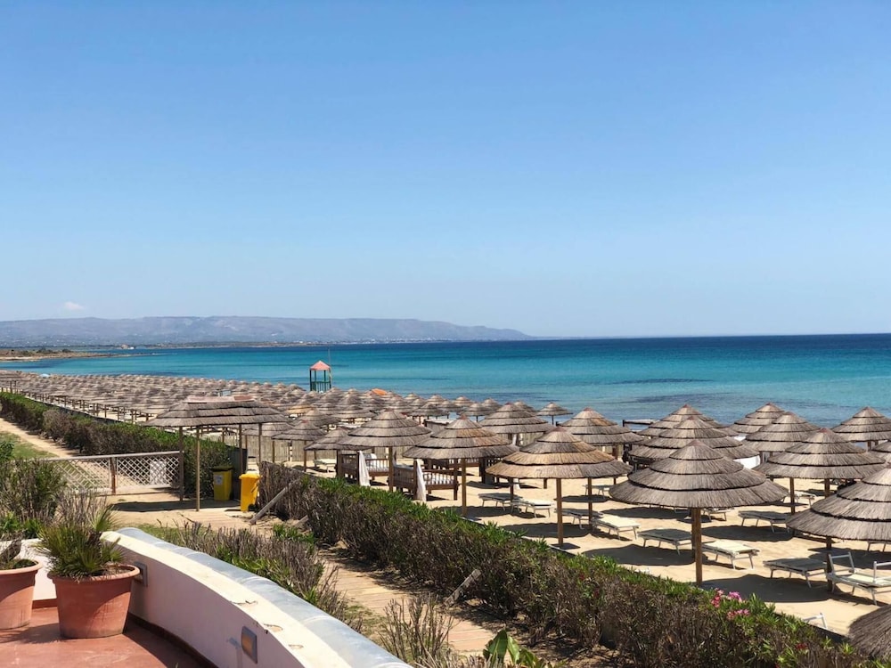Verdemare Apartment In Villa Near The Sea view 2