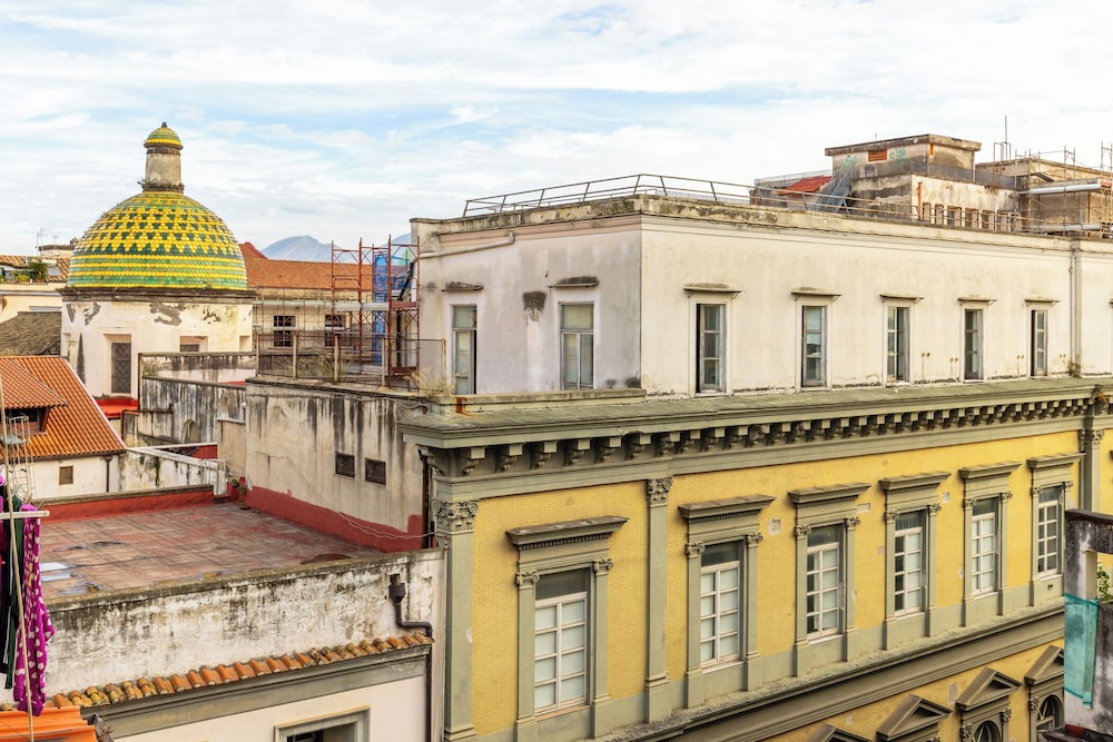 Santa Chiara Charming House With Terrace at Historical Center