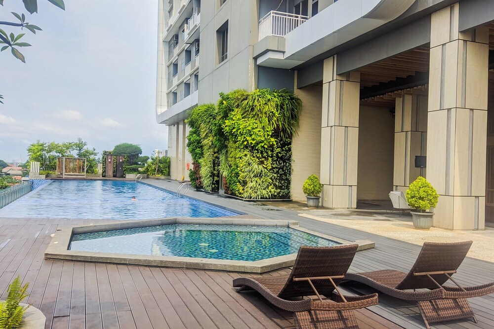 Modern Look Studio at Springwood Residence Tangerang Apartment